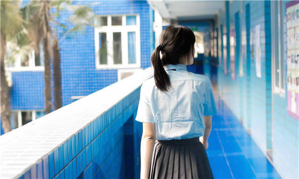 高港如何找到一个可以帮助我生孩子的女人？